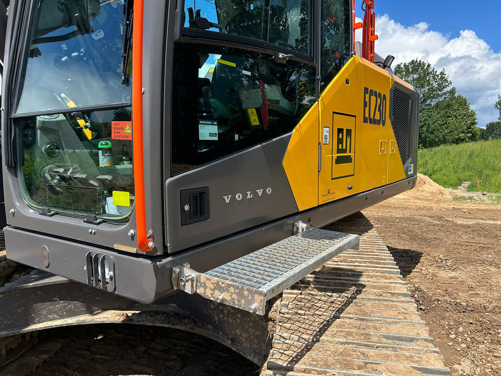 Trittstufe klappbar